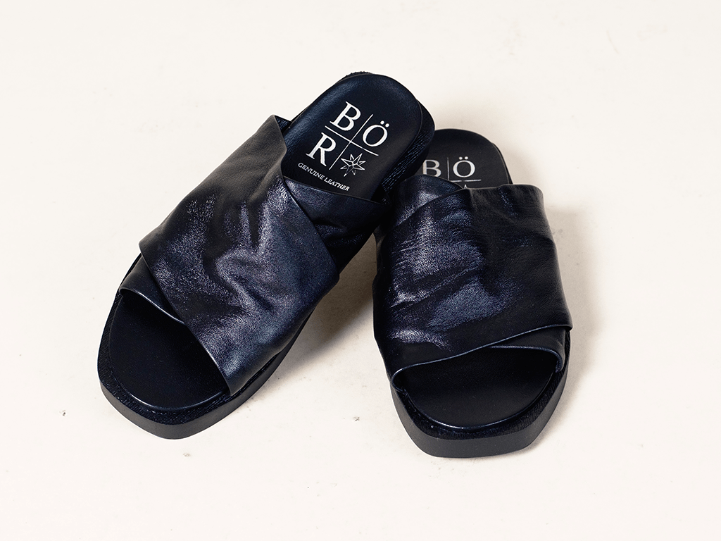 Sandalia Agata negra en cuero premium — BOR Boutique