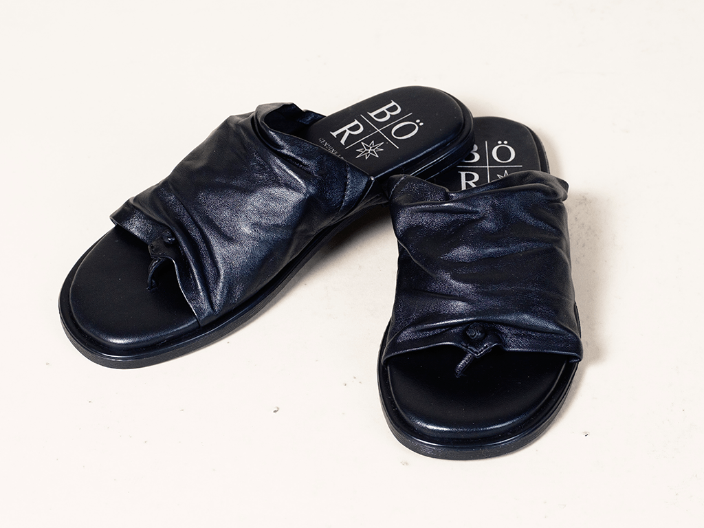 Sandalia Cuarzo negra en cuero premium — BOR Boutique